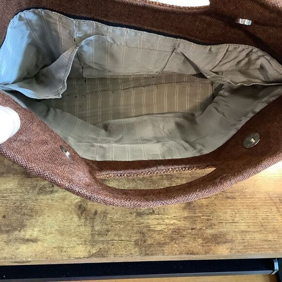 VeVe Collections Tote ❤️🐆🌺 - Picture 6 of 7